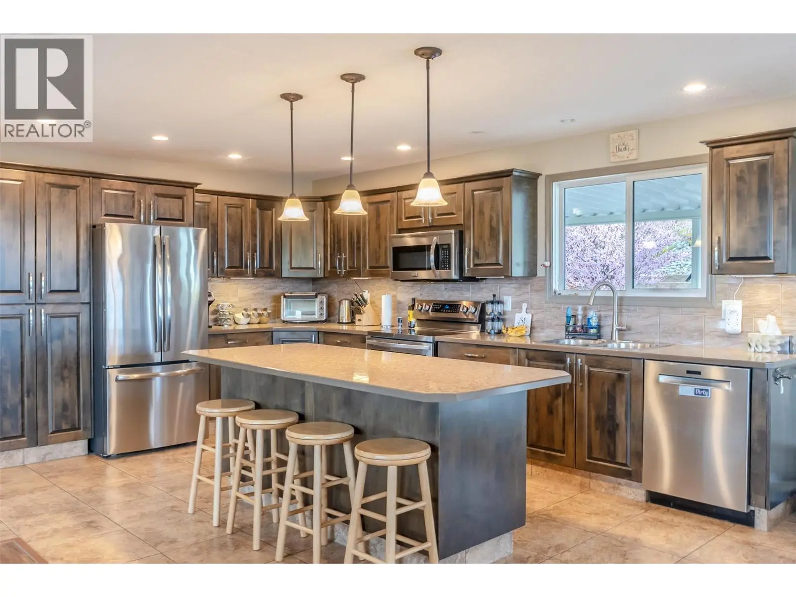 1418 Fairview Road. Oliver, British Columbia