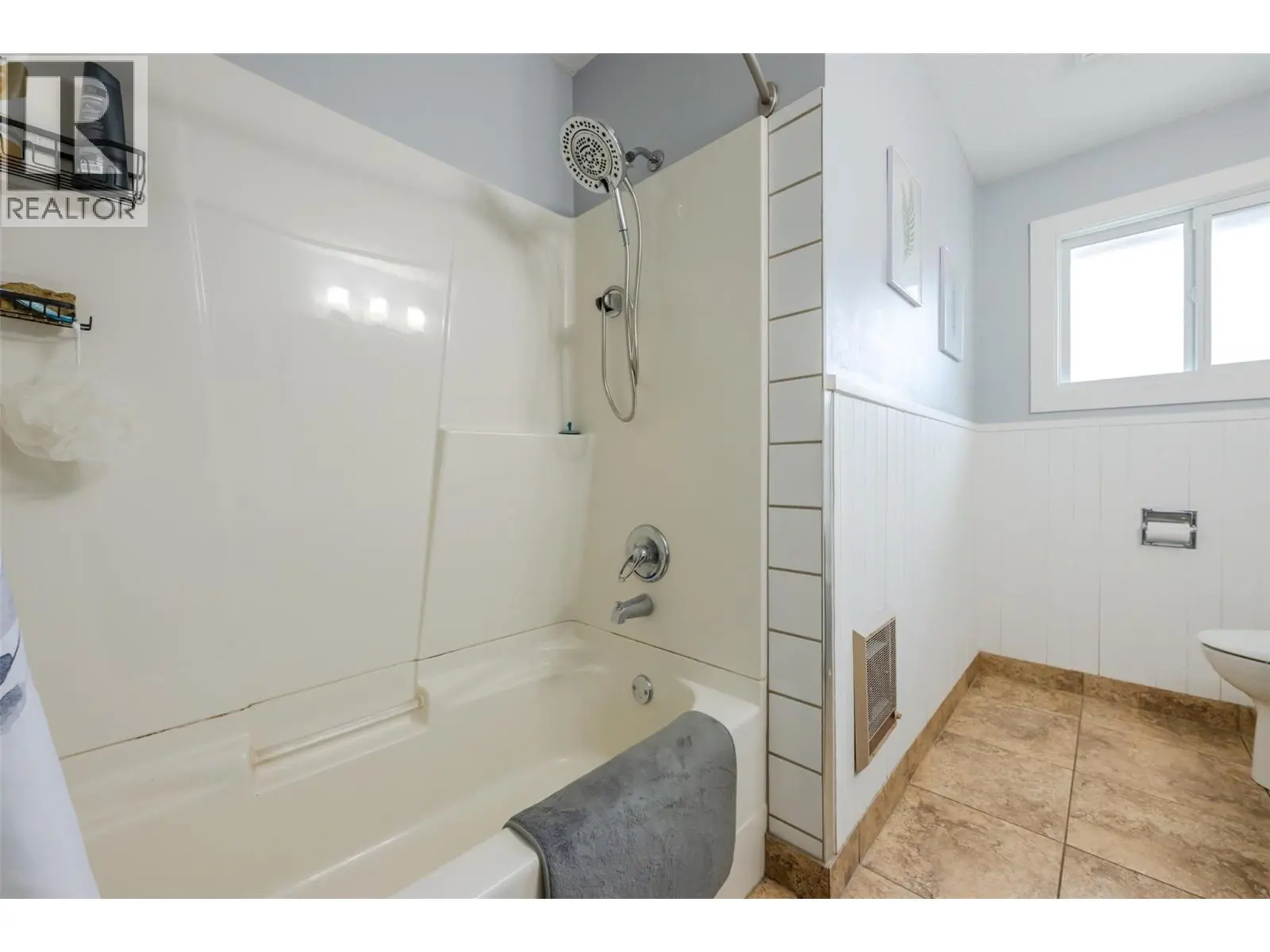 1418 Fairview Road. Oliver, British Columbia