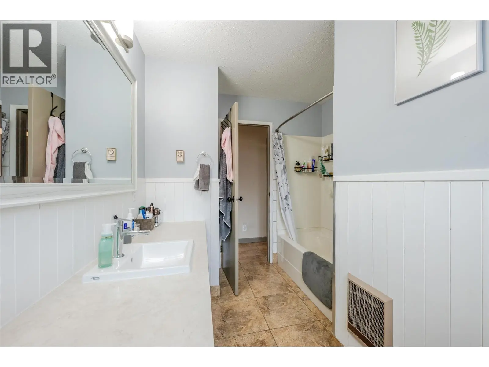 1418 Fairview Road. Oliver, British Columbia