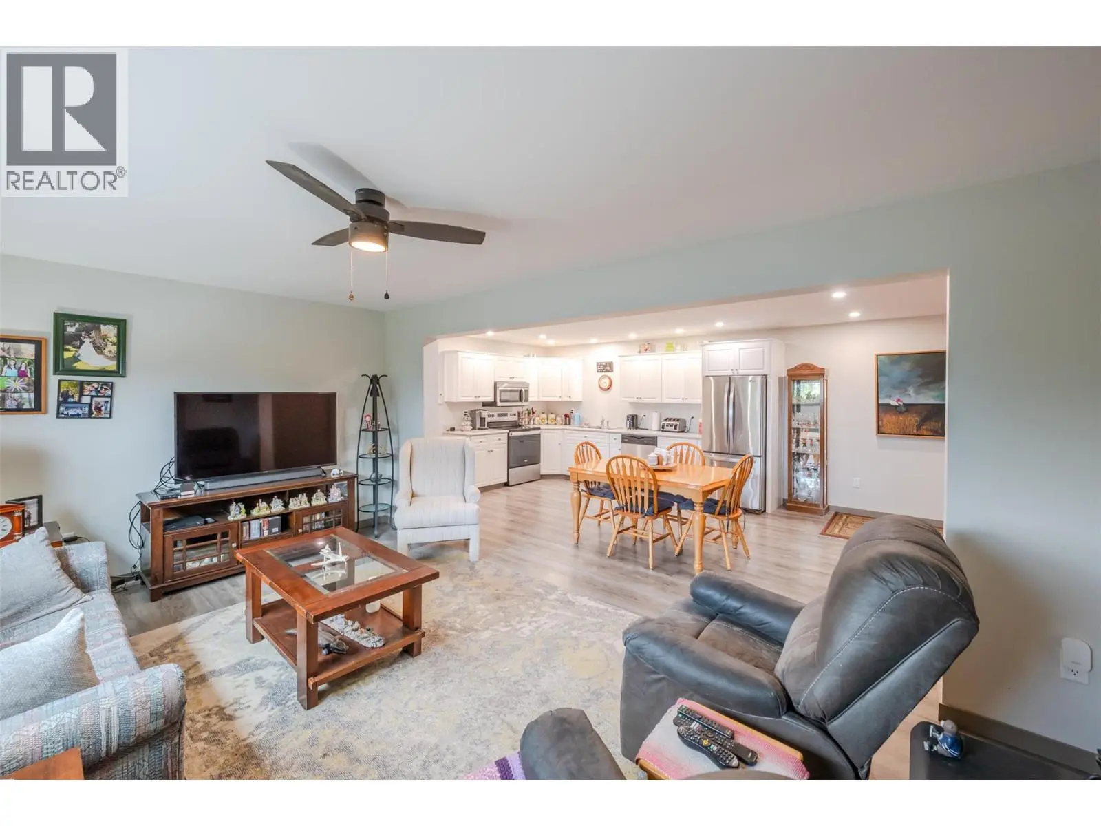 1418 Fairview Road. Oliver, British Columbia