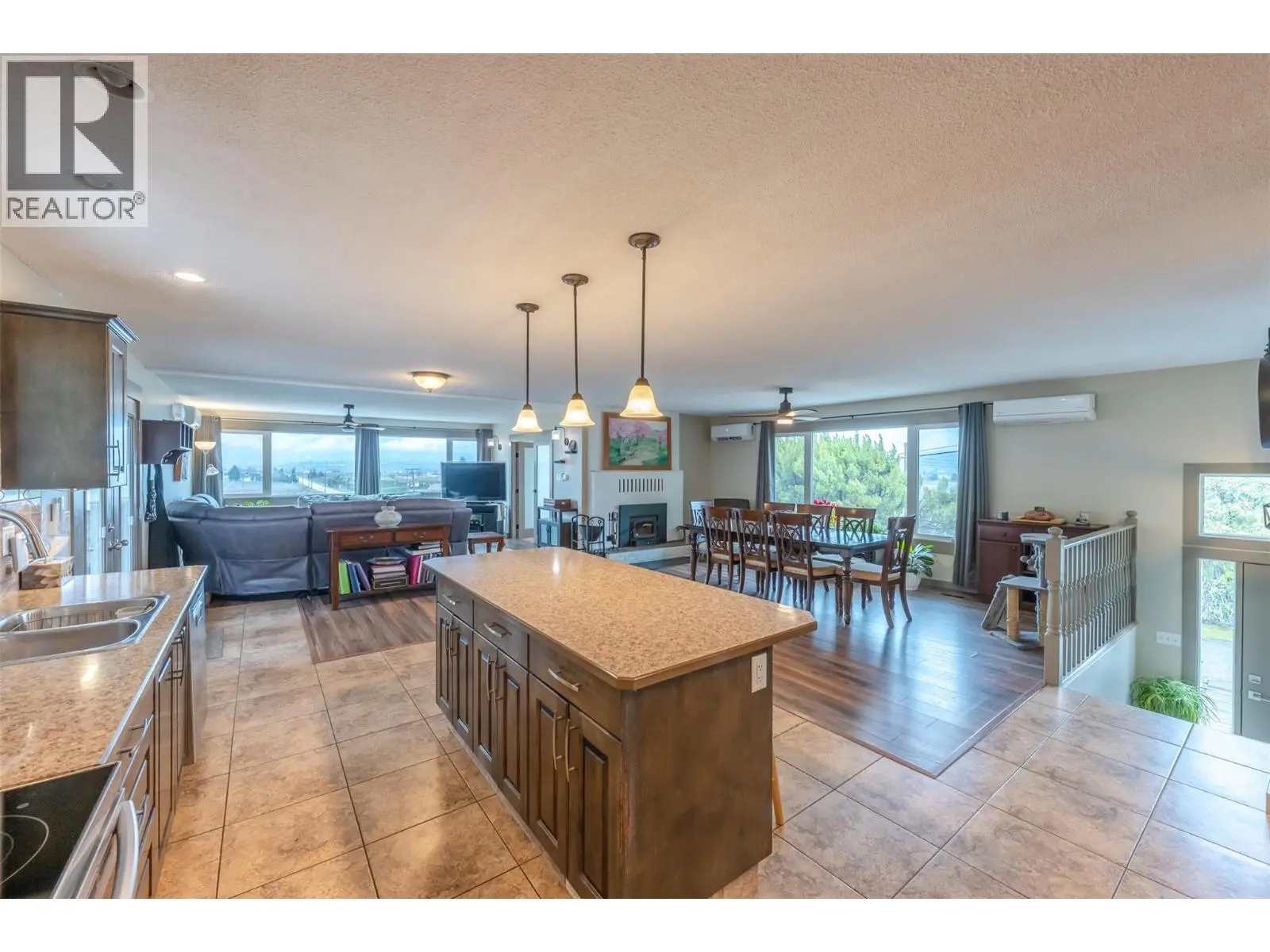1418 Fairview Road. Oliver, British Columbia