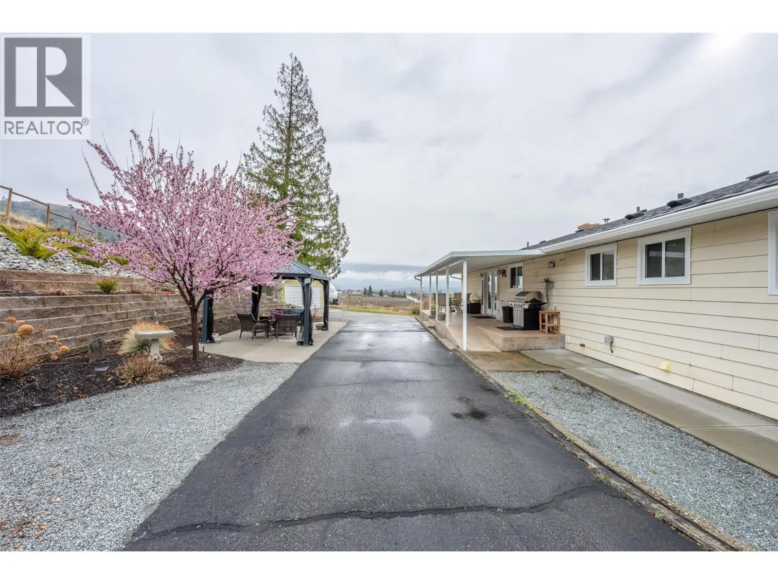 1418 Fairview Road. Oliver, British Columbia