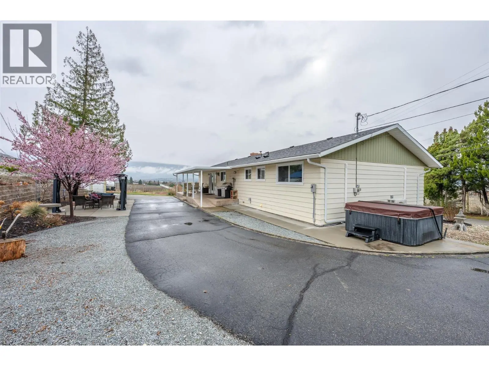 1418 Fairview Road. Oliver, British Columbia