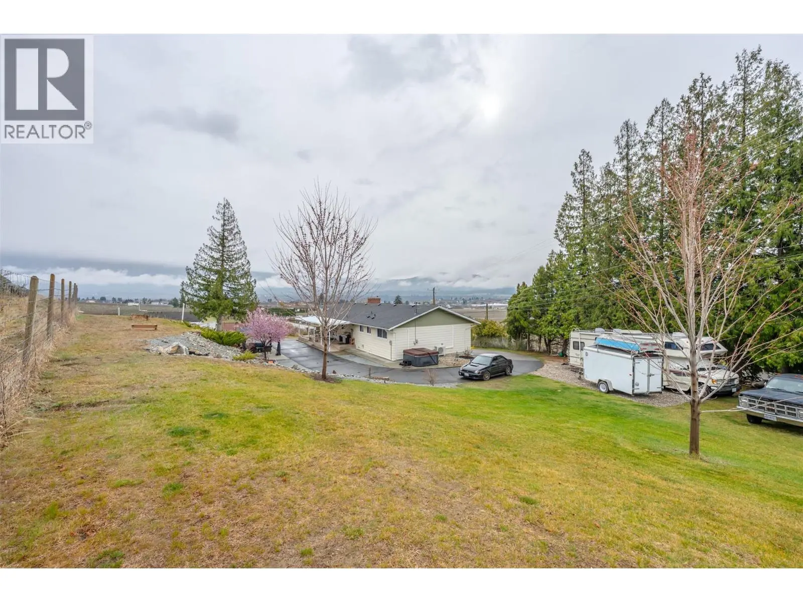 1418 Fairview Road. Oliver, British Columbia
