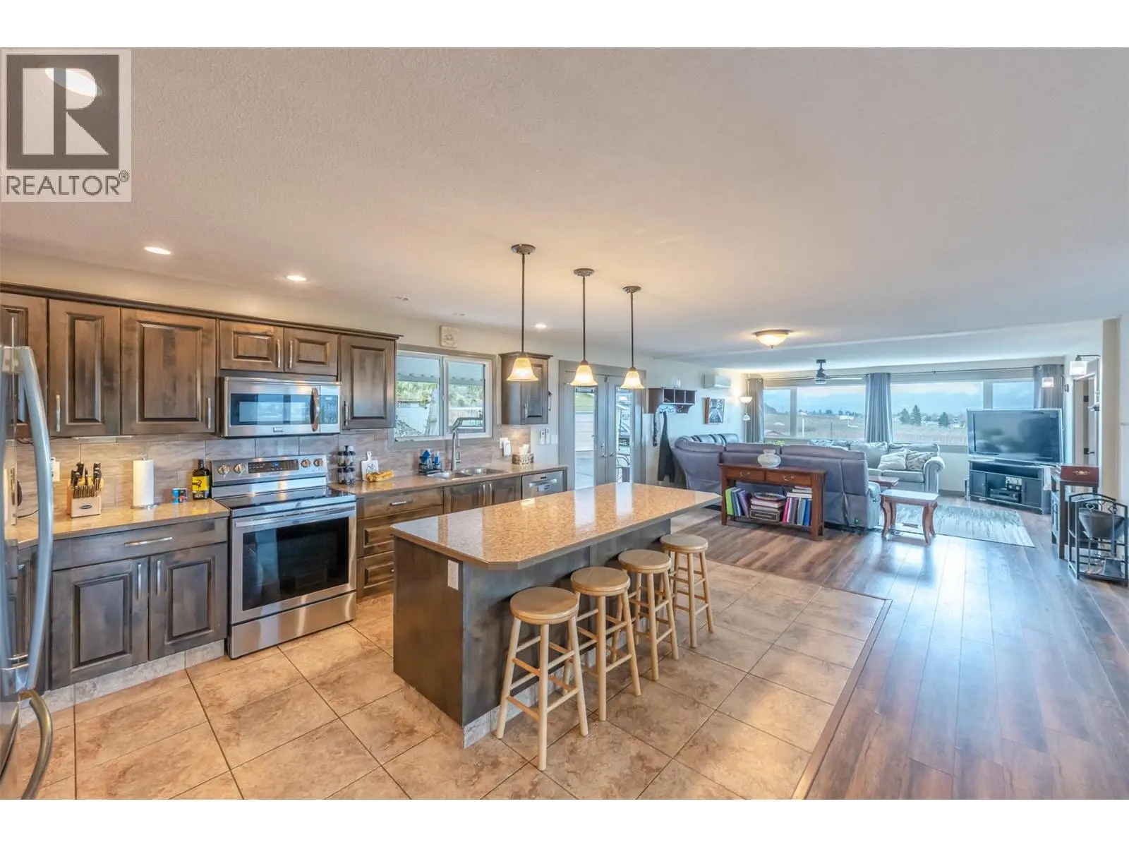 1418 Fairview Road. Oliver, British Columbia