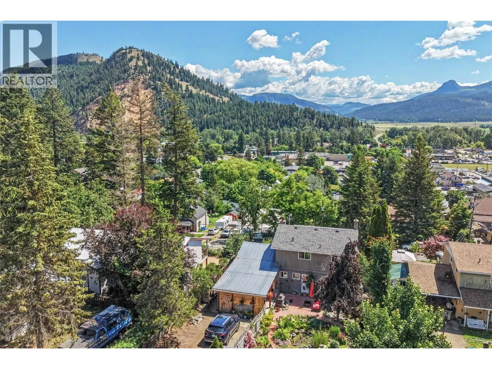 2138 Catt Avenue. Lumby, British Columbia
