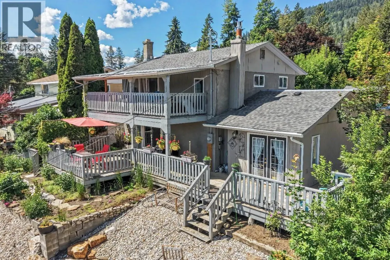 2138 Catt Avenue. Lumby, British Columbia