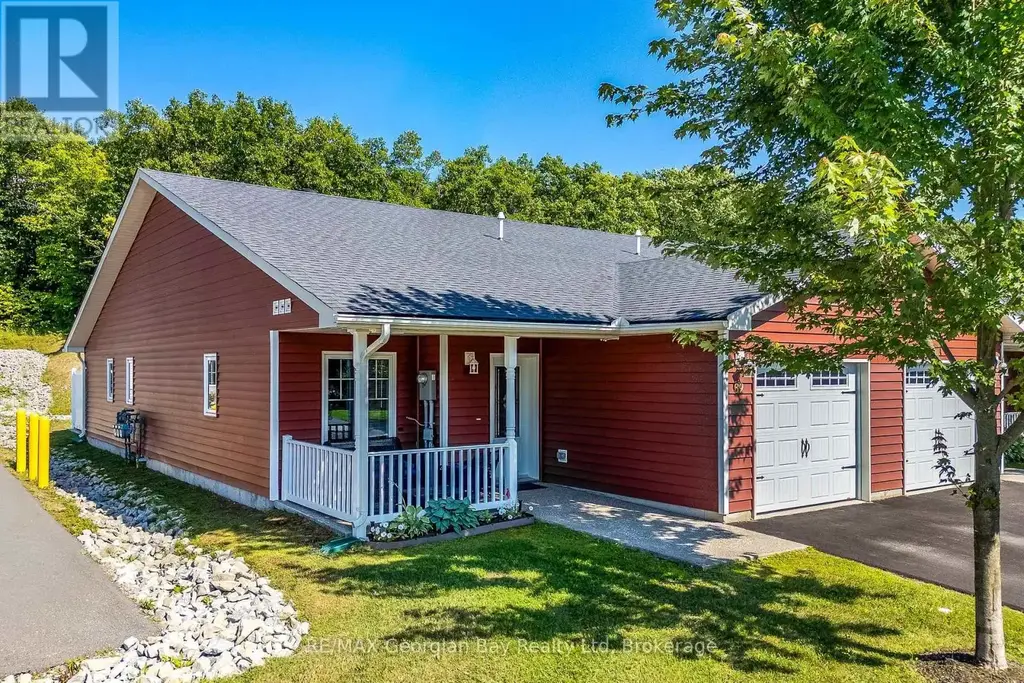 39 Chamberlain Crescent, Penetanguishene
