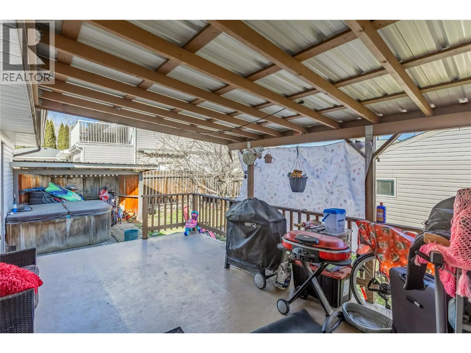 3144 Woodsdale Road. Lake Country, British Columbia