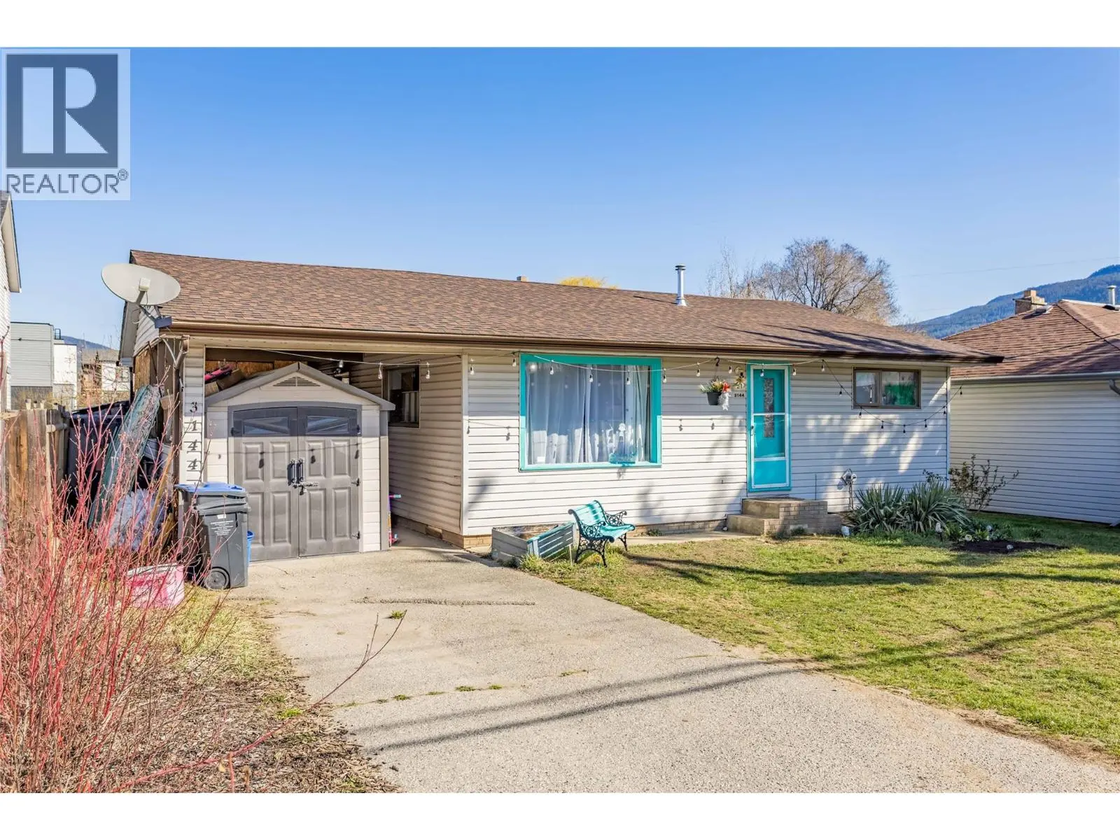 3144 Woodsdale Road. Lake Country, British Columbia