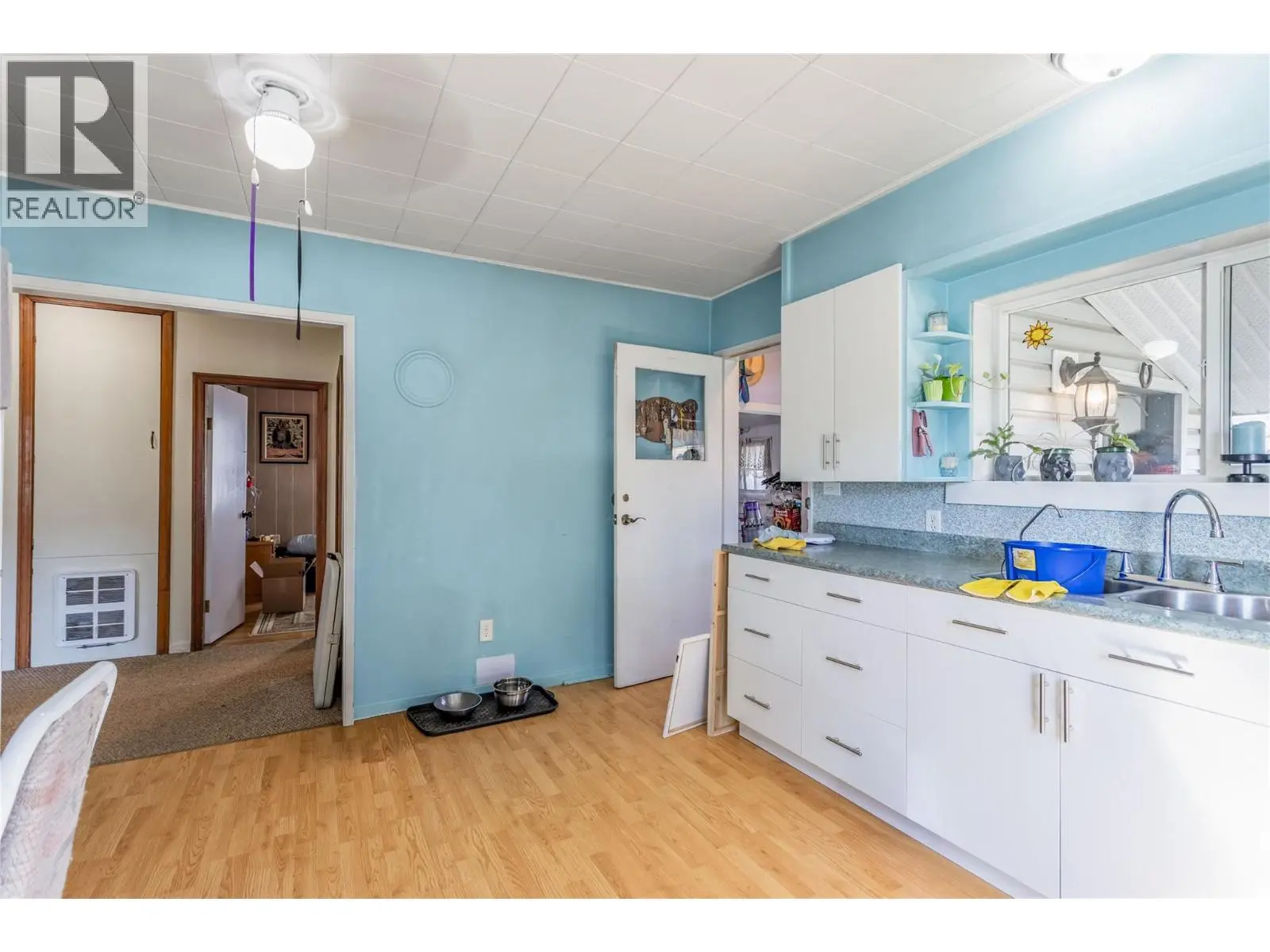 3156 Woodsdale Road. Lake Country, British Columbia