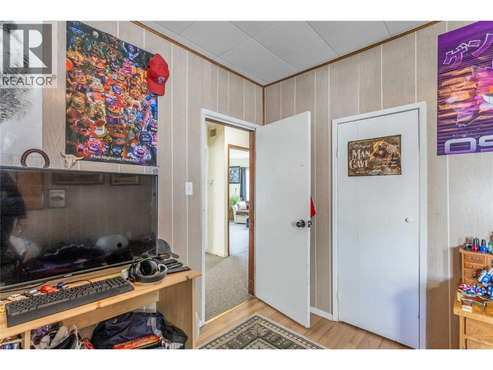 3156 Woodsdale Road. Lake Country, British Columbia