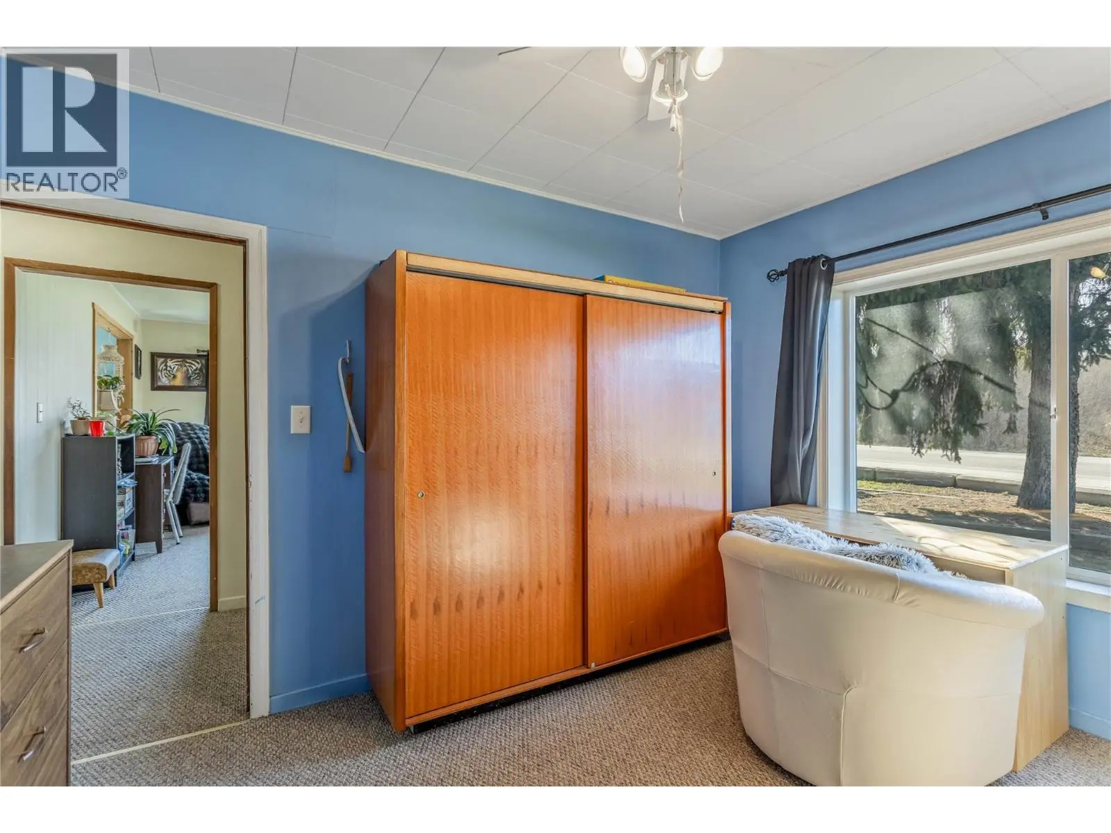 3156 Woodsdale Road. Lake Country, British Columbia