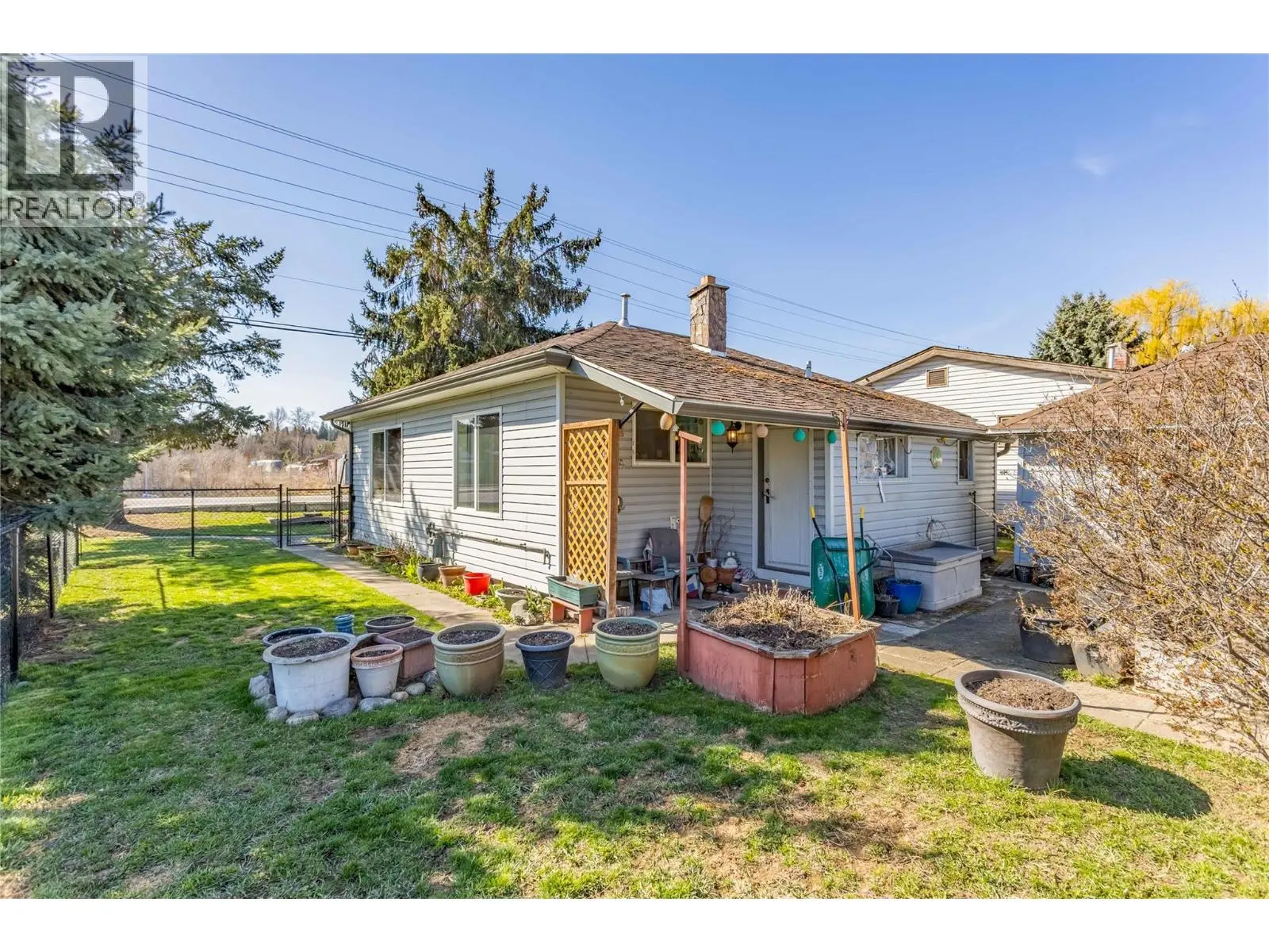 3156 Woodsdale Road. Lake Country, British Columbia