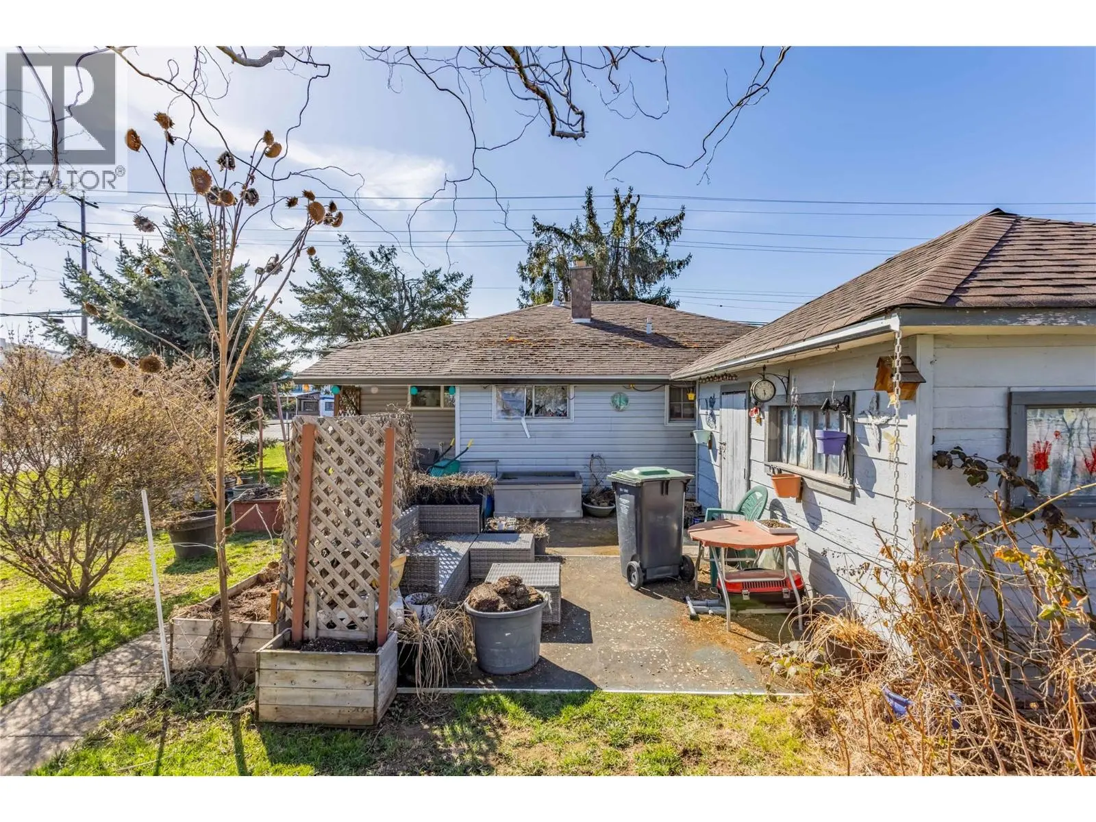3156 Woodsdale Road. Lake Country, British Columbia