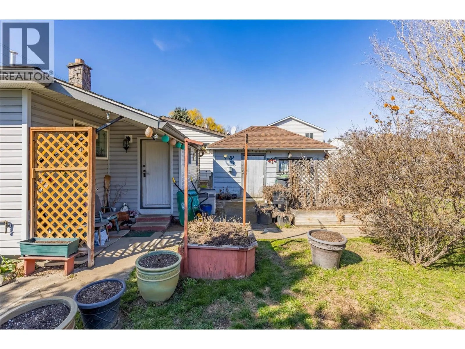 3156 Woodsdale Road. Lake Country, British Columbia