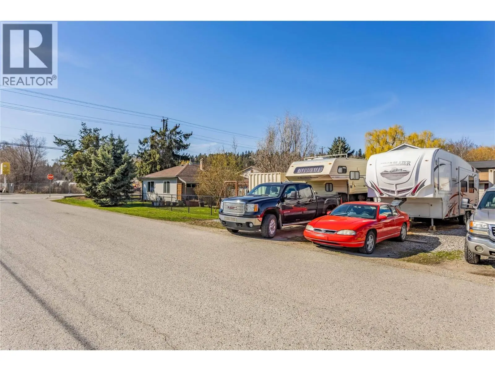 3156 Woodsdale Road. Lake Country, British Columbia