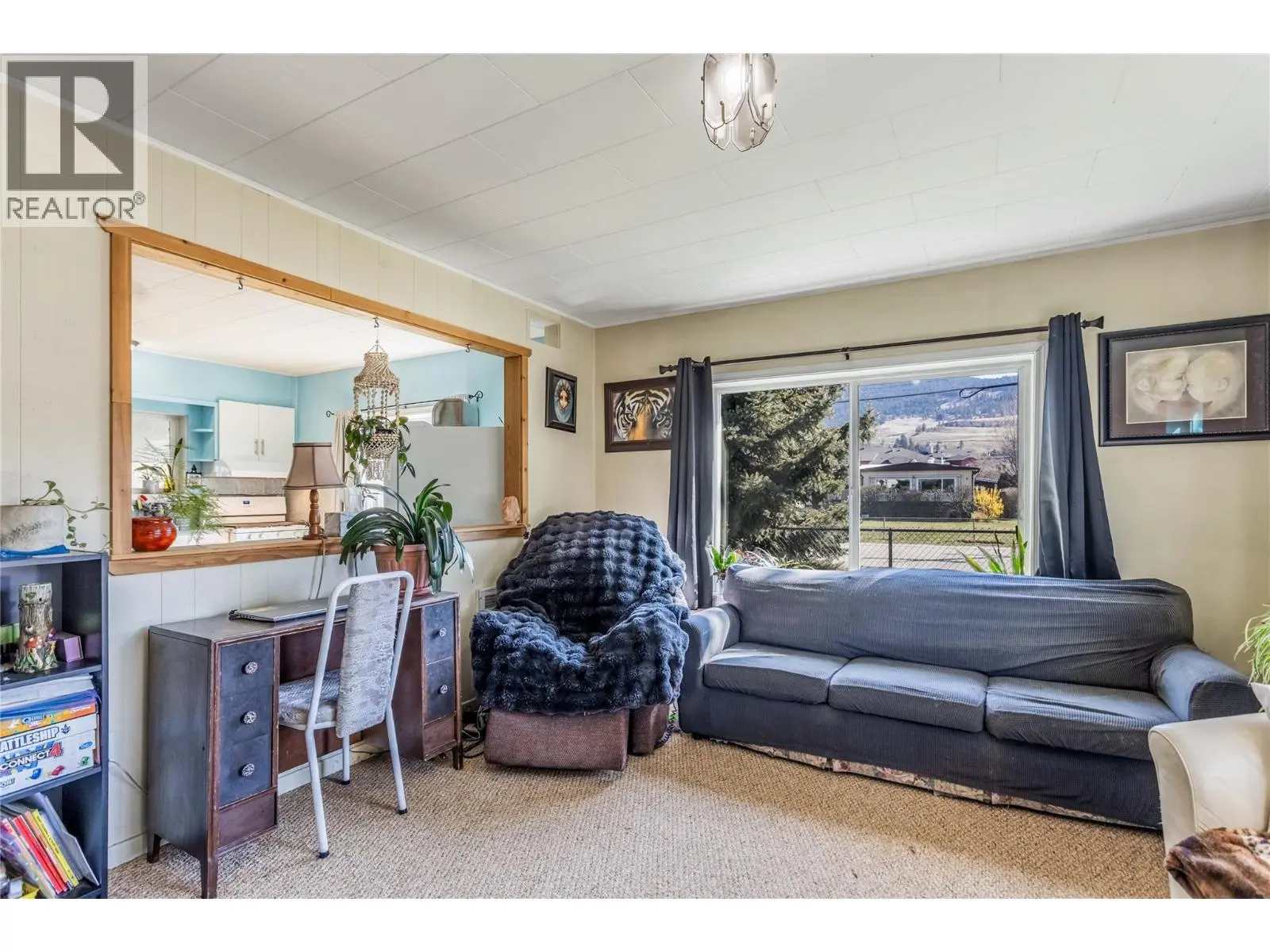 3156 Woodsdale Road. Lake Country, British Columbia