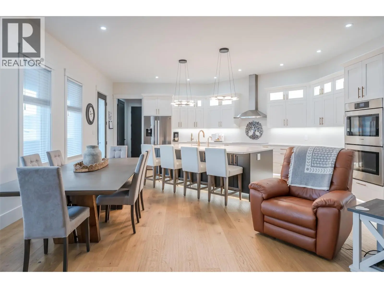 12102 Augusta Lane. Osoyoos, British Columbia