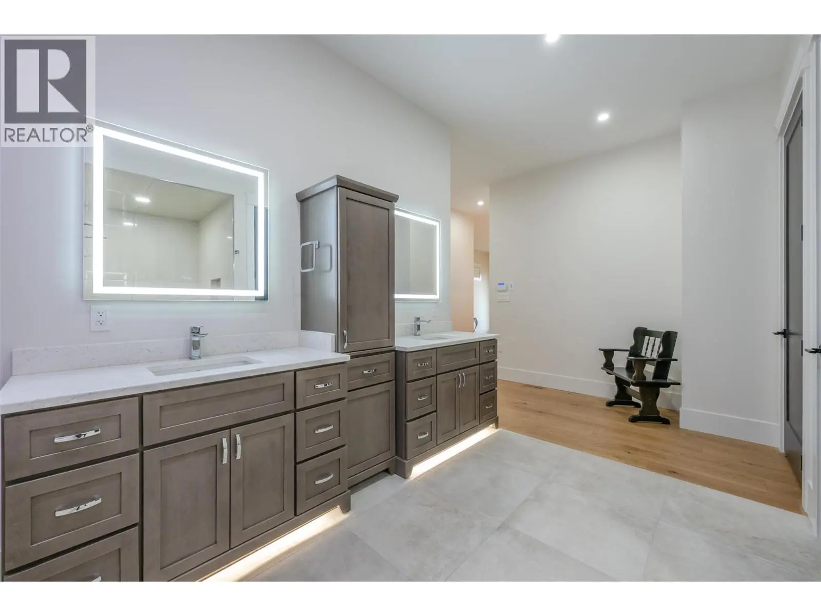 12102 Augusta Lane. Osoyoos, British Columbia