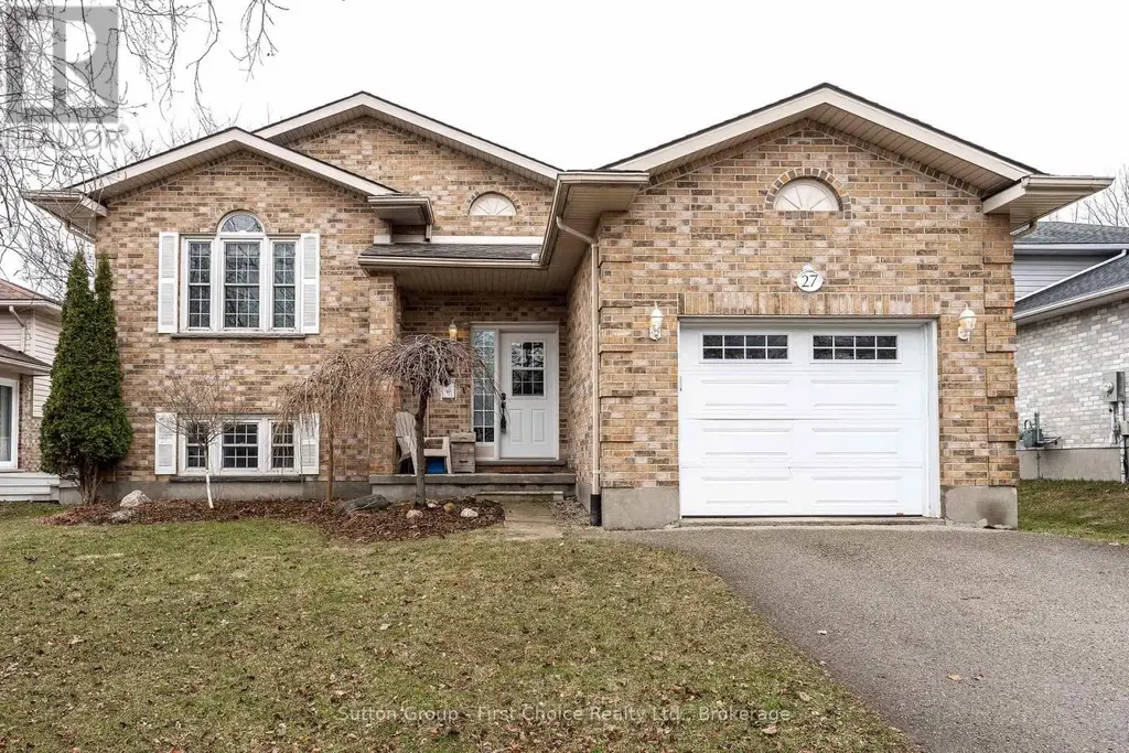 27 Mcqueen Court, Stratford