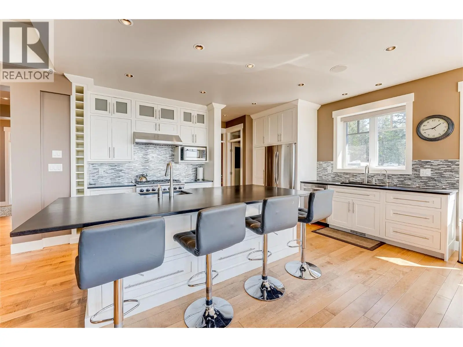 6054 Lynx Drive. Vernon, British Columbia