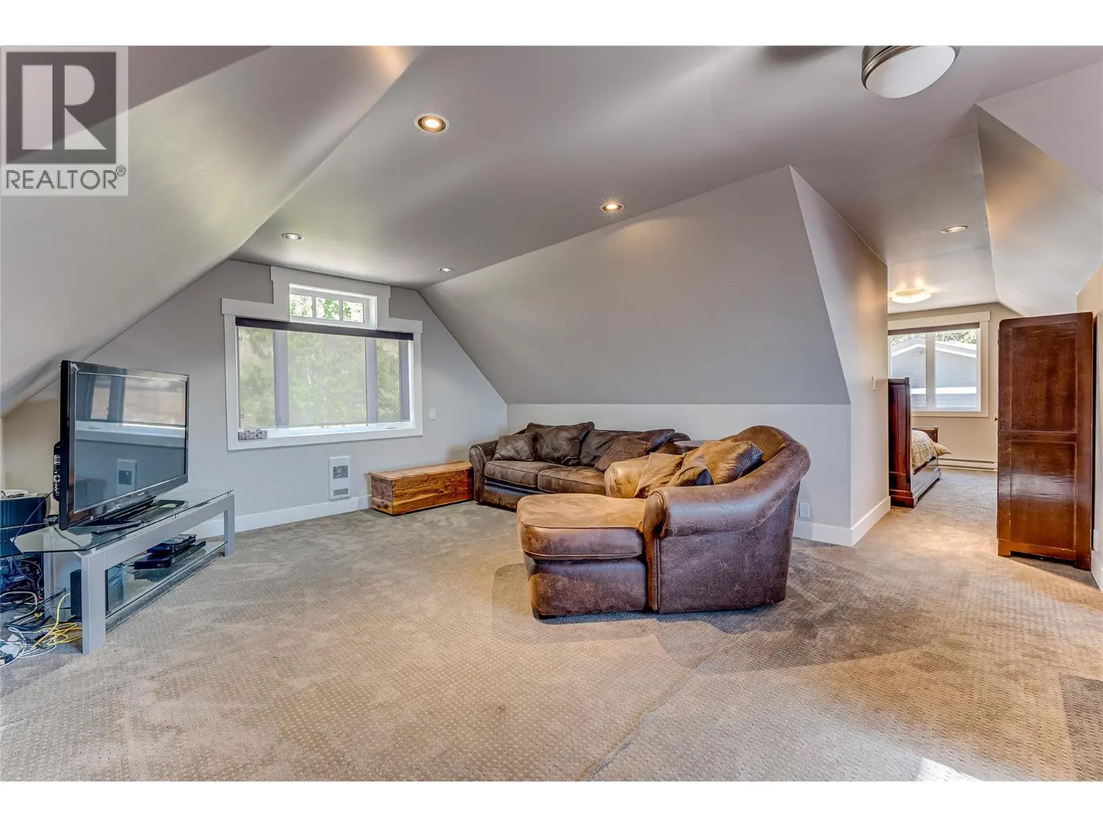 6054 Lynx Drive. Vernon, British Columbia