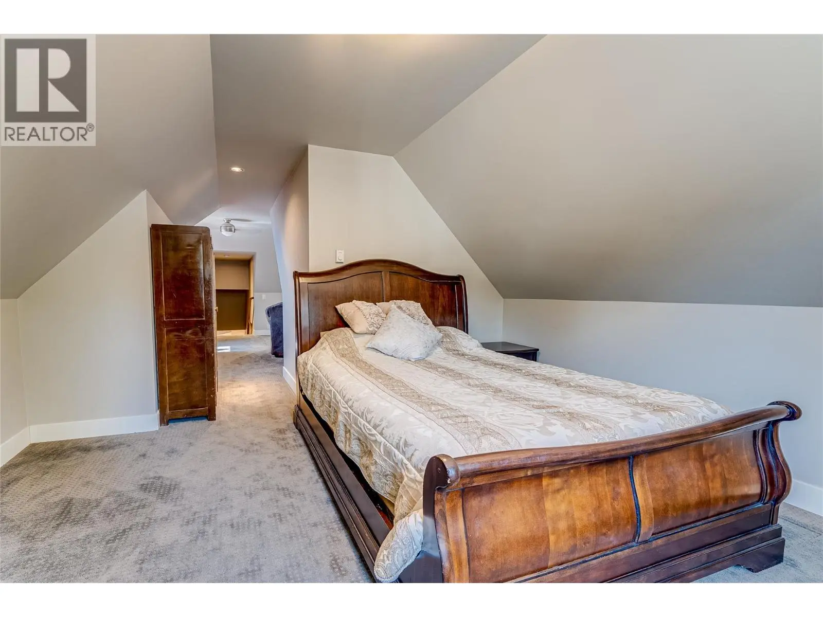 6054 Lynx Drive. Vernon, British Columbia