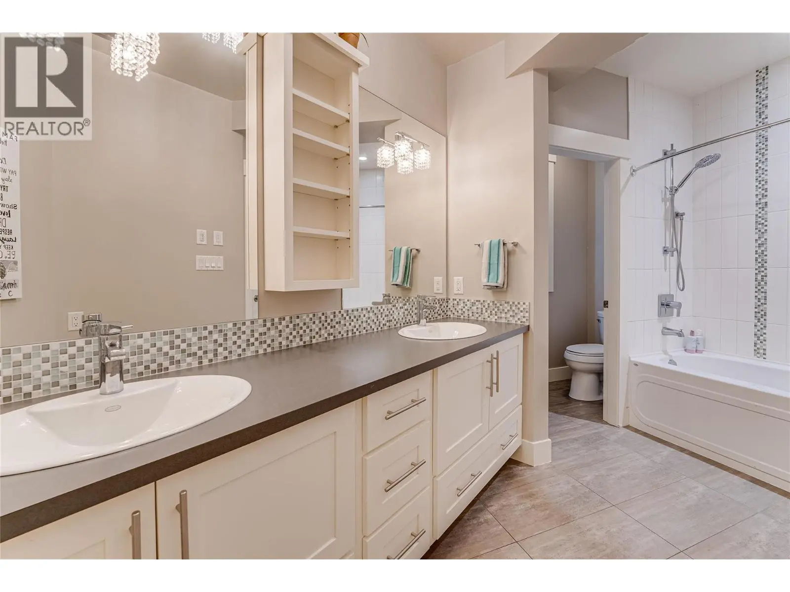 6054 Lynx Drive. Vernon, British Columbia