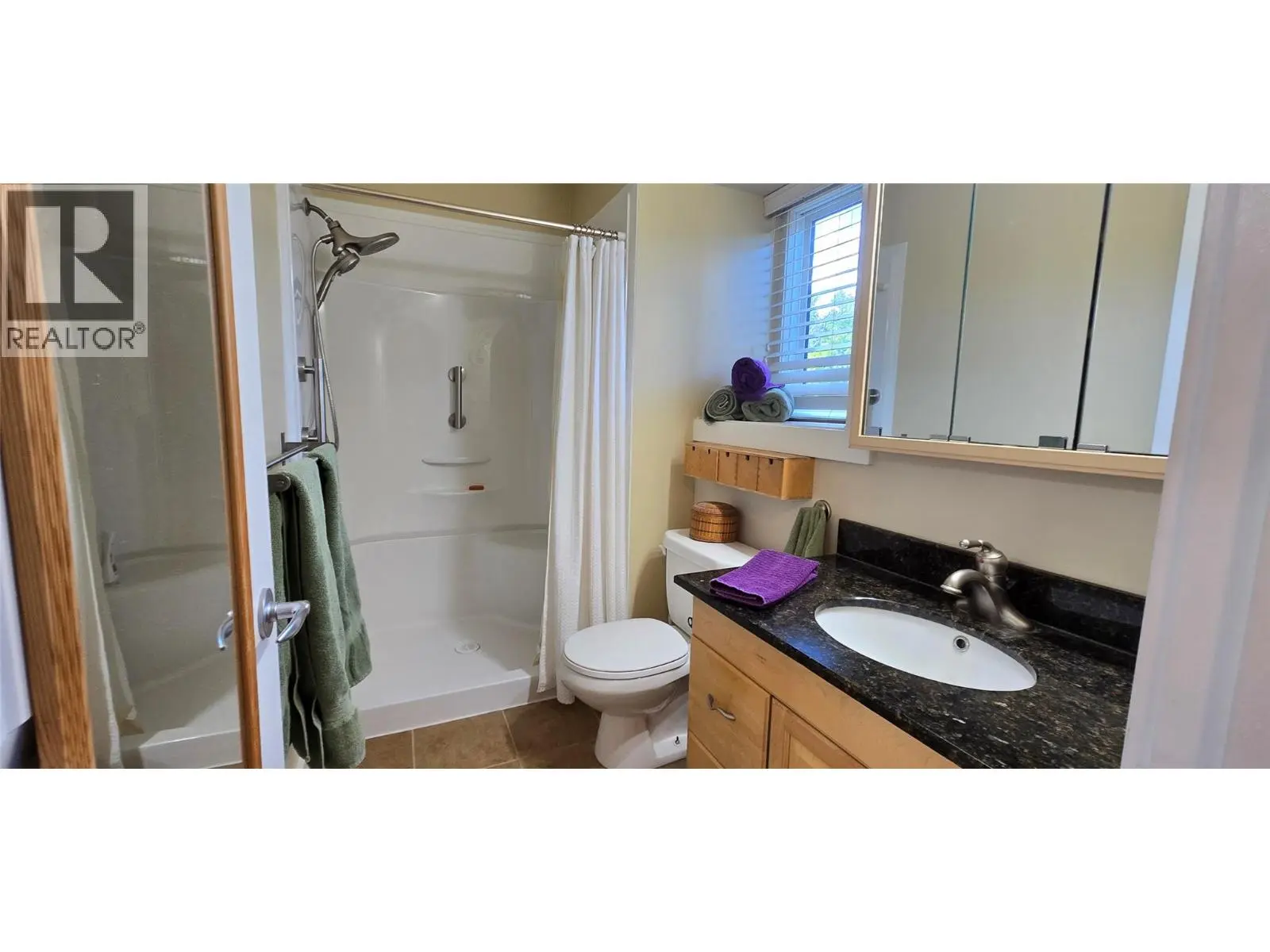 205 Greasewood Avenue. Oliver, British Columbia