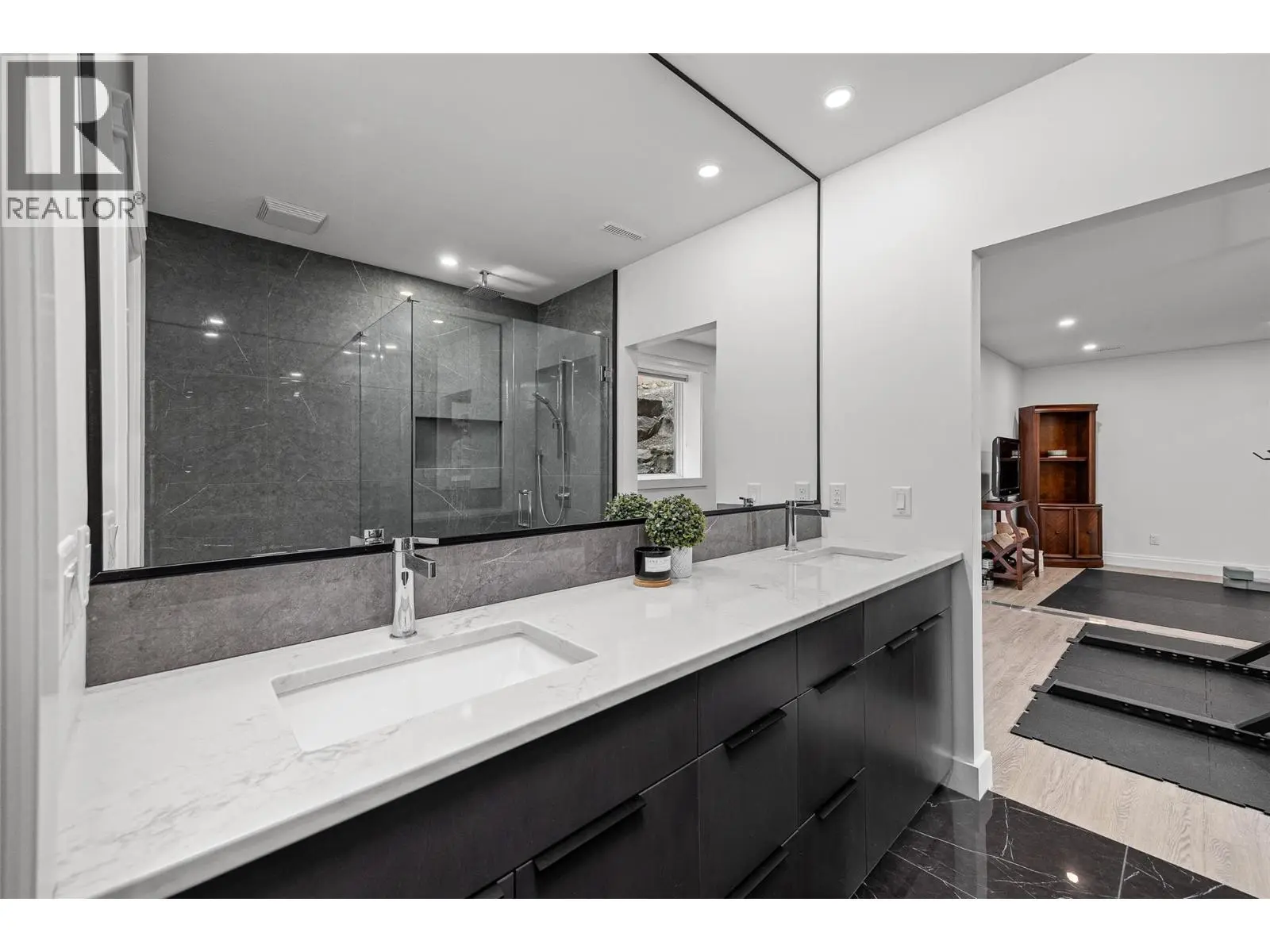 2584 Lucinde Road. West Kelowna, British Columbia