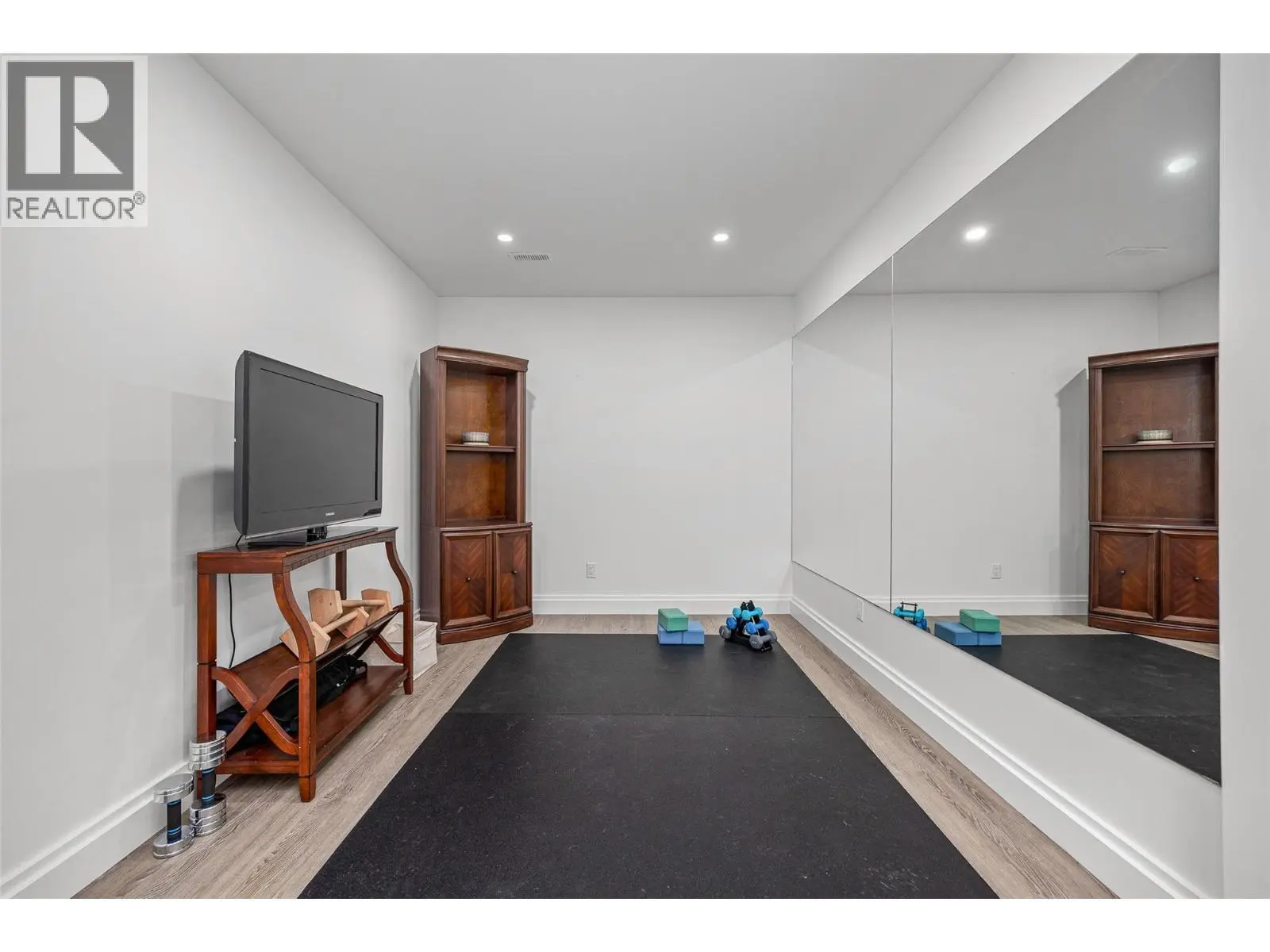 2584 Lucinde Road. West Kelowna, British Columbia