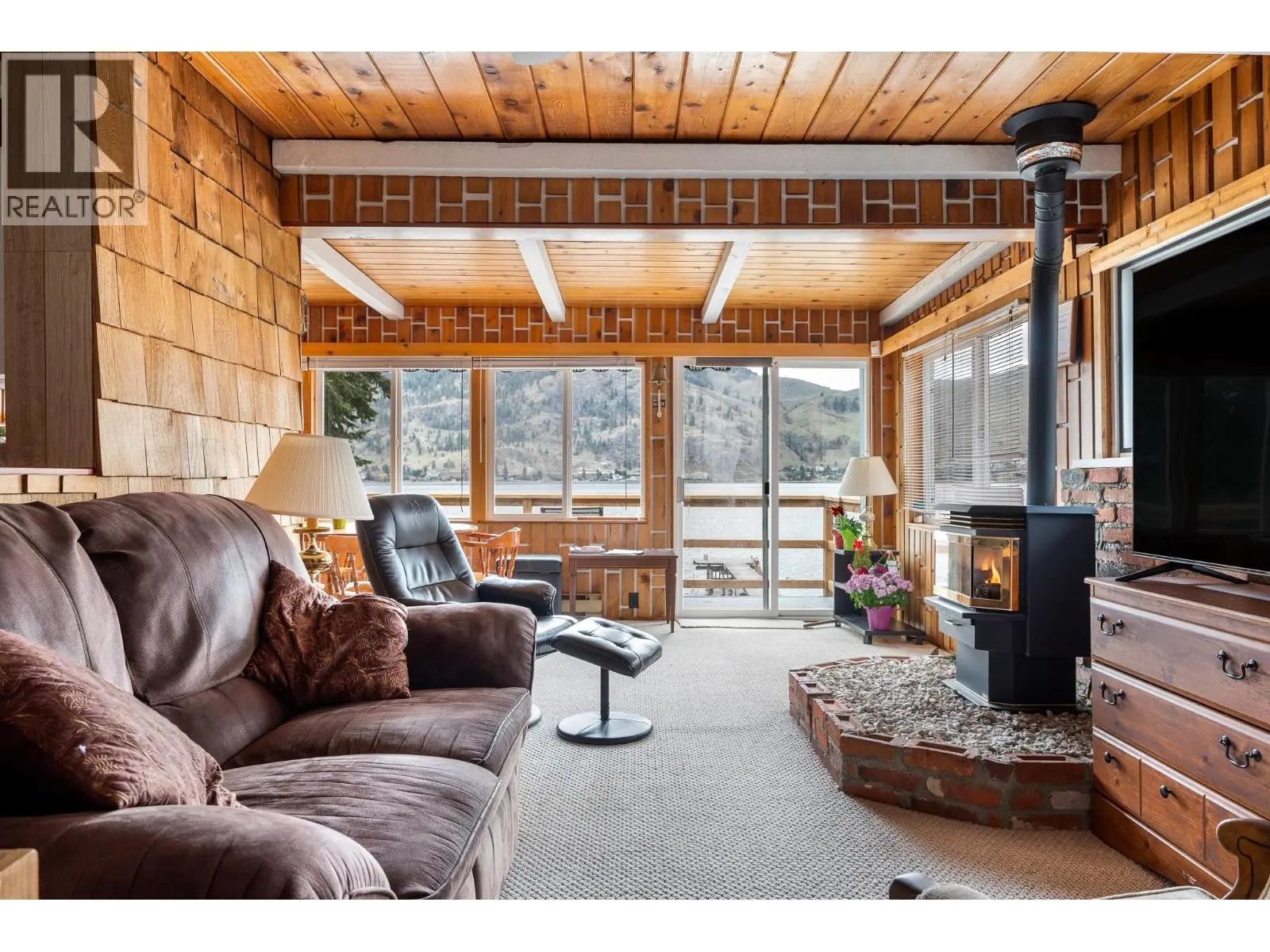 8121 Okanagan Landing Road. Vernon, British Columbia