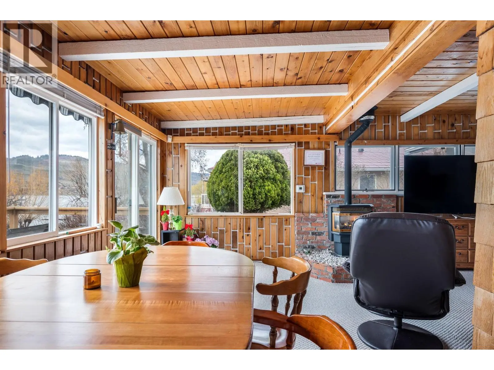 8121 Okanagan Landing Road. Vernon, British Columbia