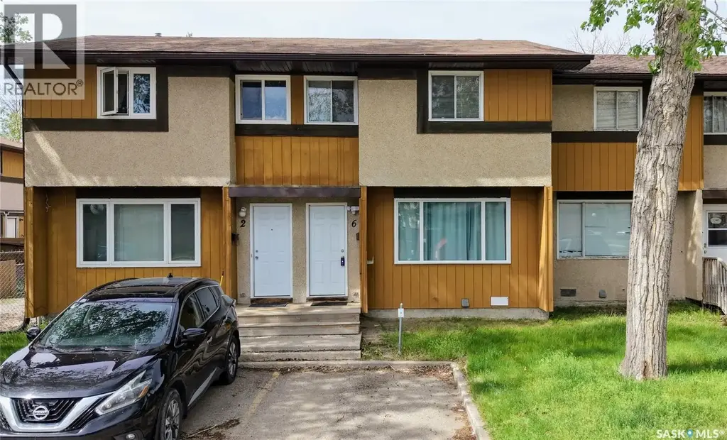 6 Mackenzie Mews, Regina
