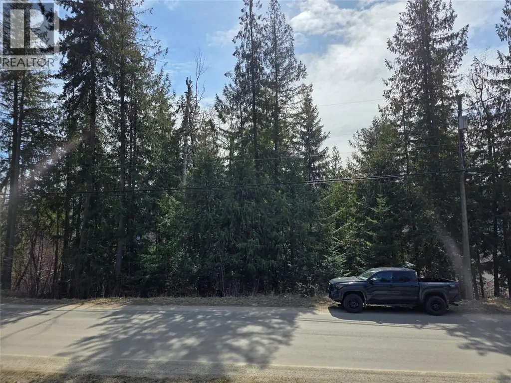7502 Estate Drive, Anglemont