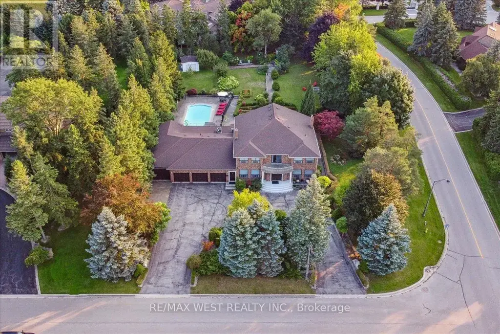 190 Sandys Drive, Vaughan (East Woodbridge)