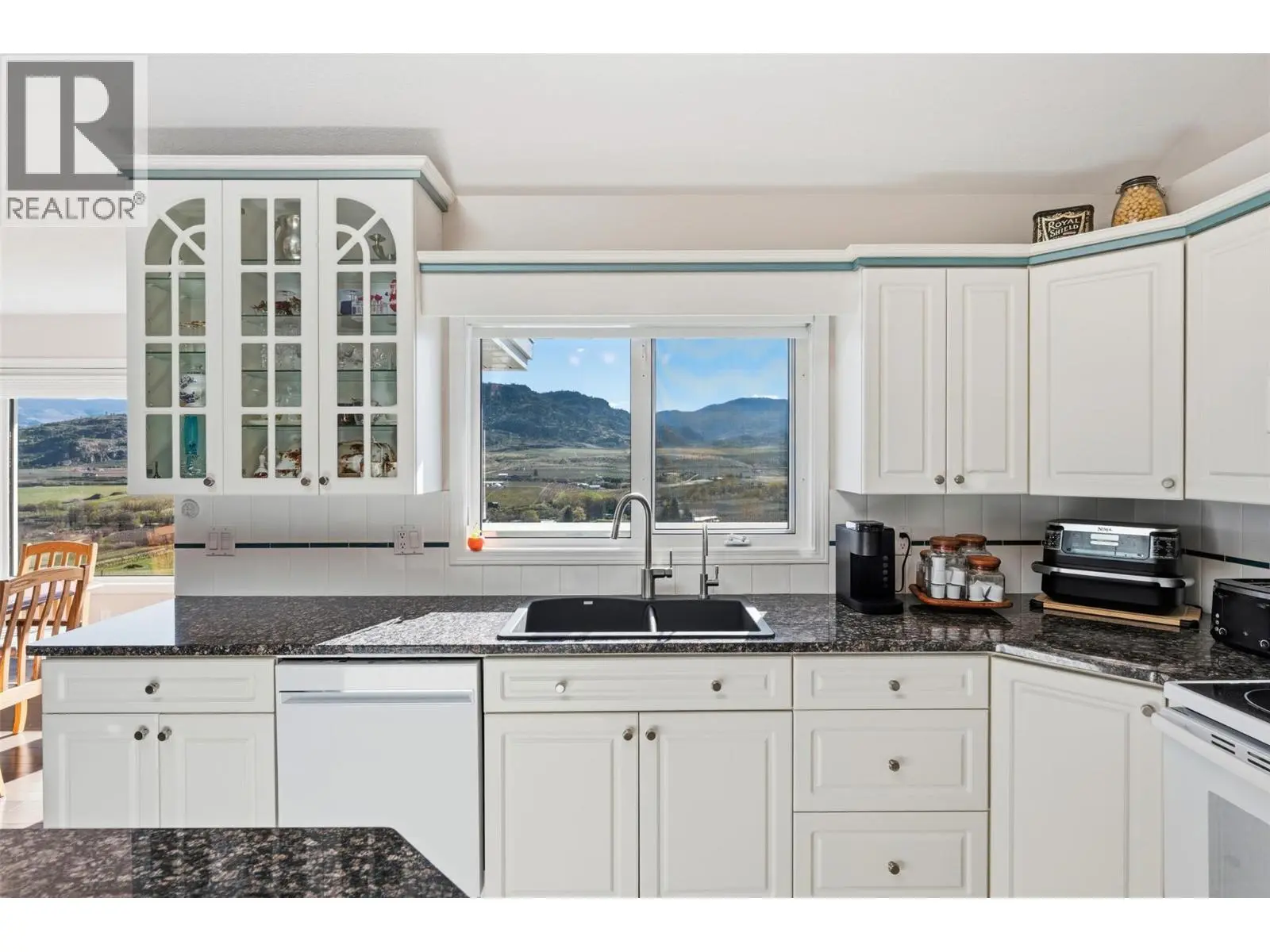 600 Ponderosa Road. Oliver, British Columbia