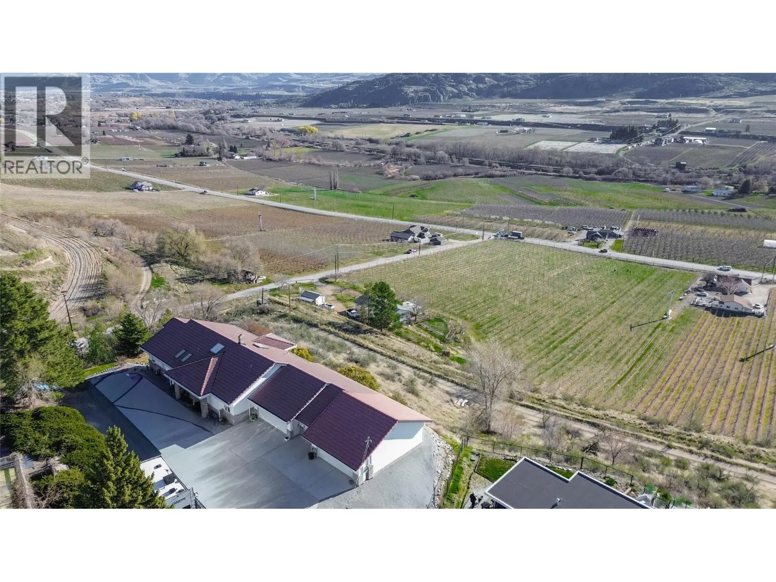 600 Ponderosa Road. Oliver, British Columbia