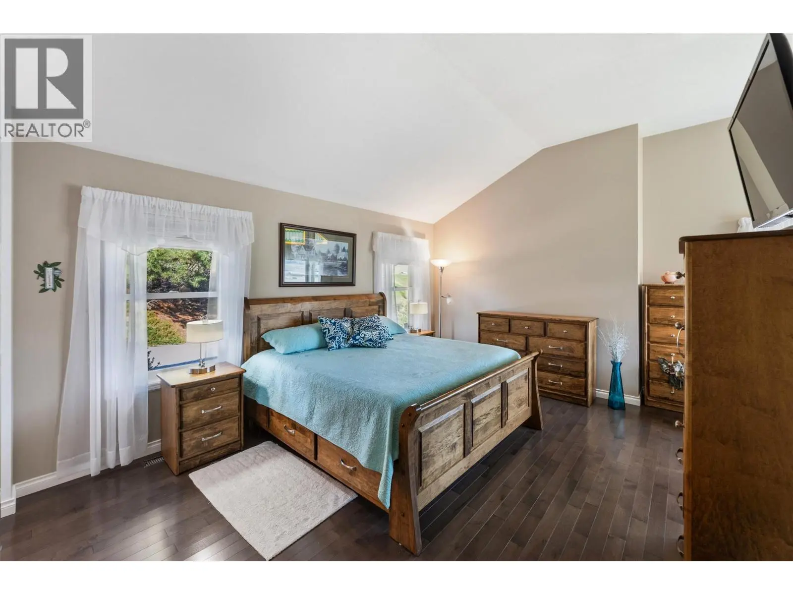 600 Ponderosa Road. Oliver, British Columbia