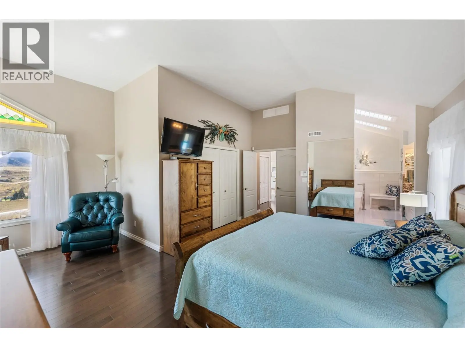 600 Ponderosa Road. Oliver, British Columbia