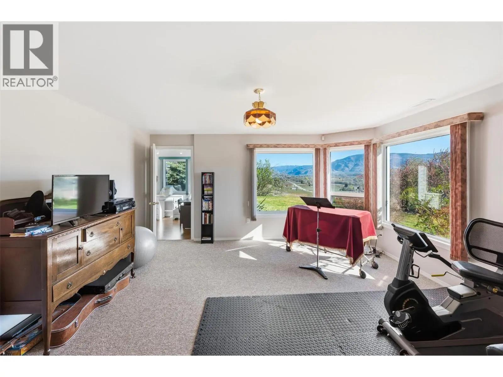 600 Ponderosa Road. Oliver, British Columbia