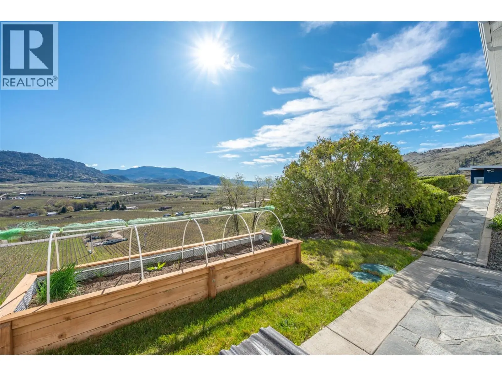 600 Ponderosa Road. Oliver, British Columbia