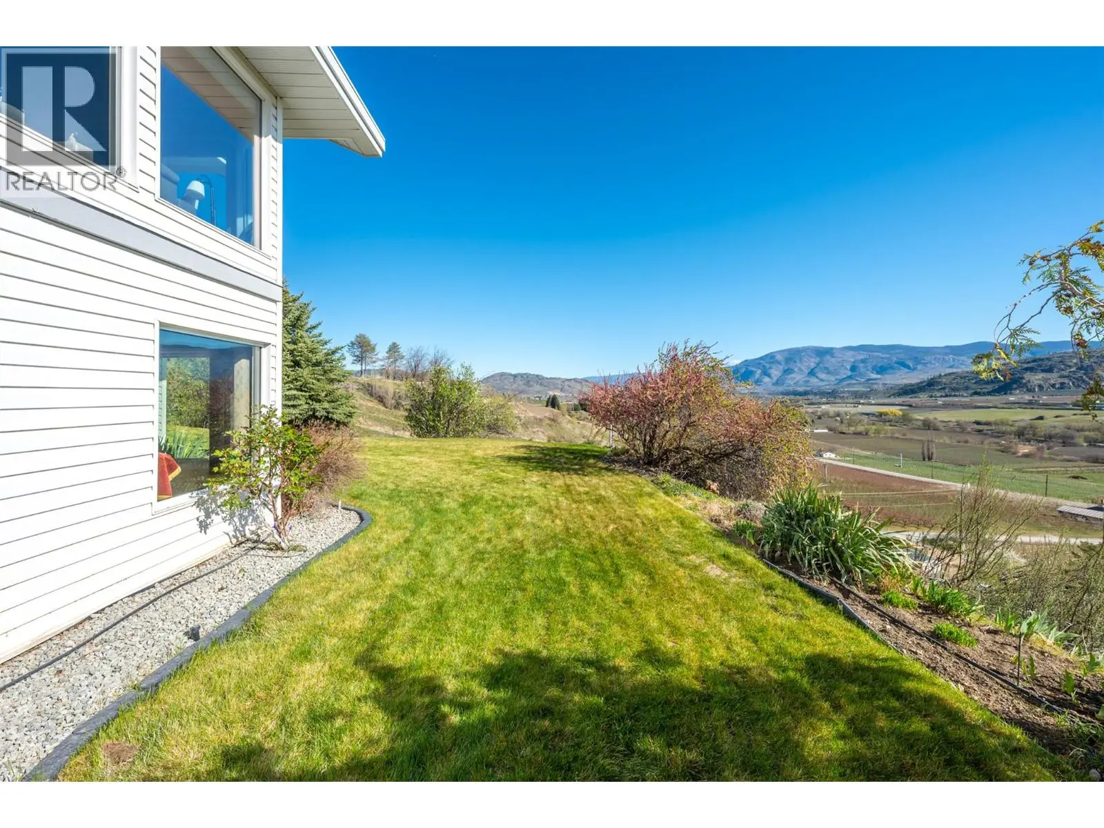 600 Ponderosa Road. Oliver, British Columbia