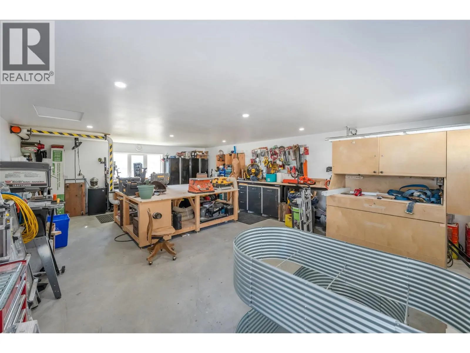 600 Ponderosa Road. Oliver, British Columbia