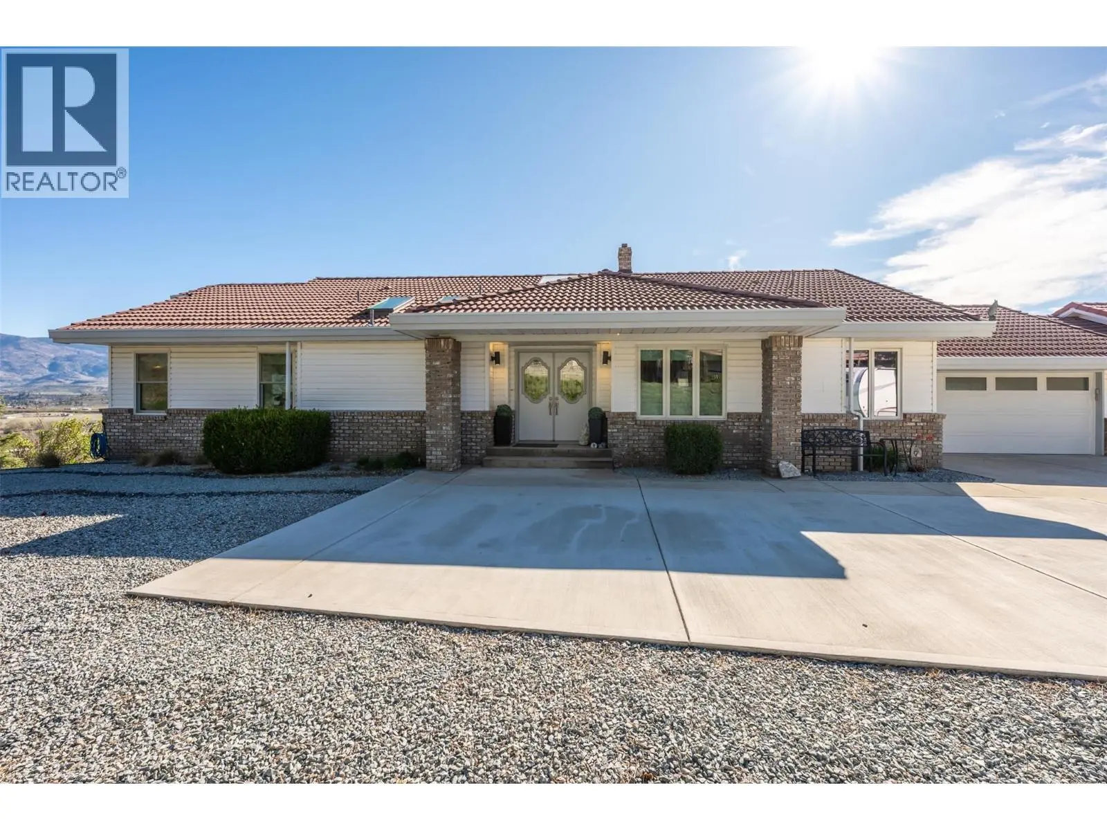 600 Ponderosa Road. Oliver, British Columbia