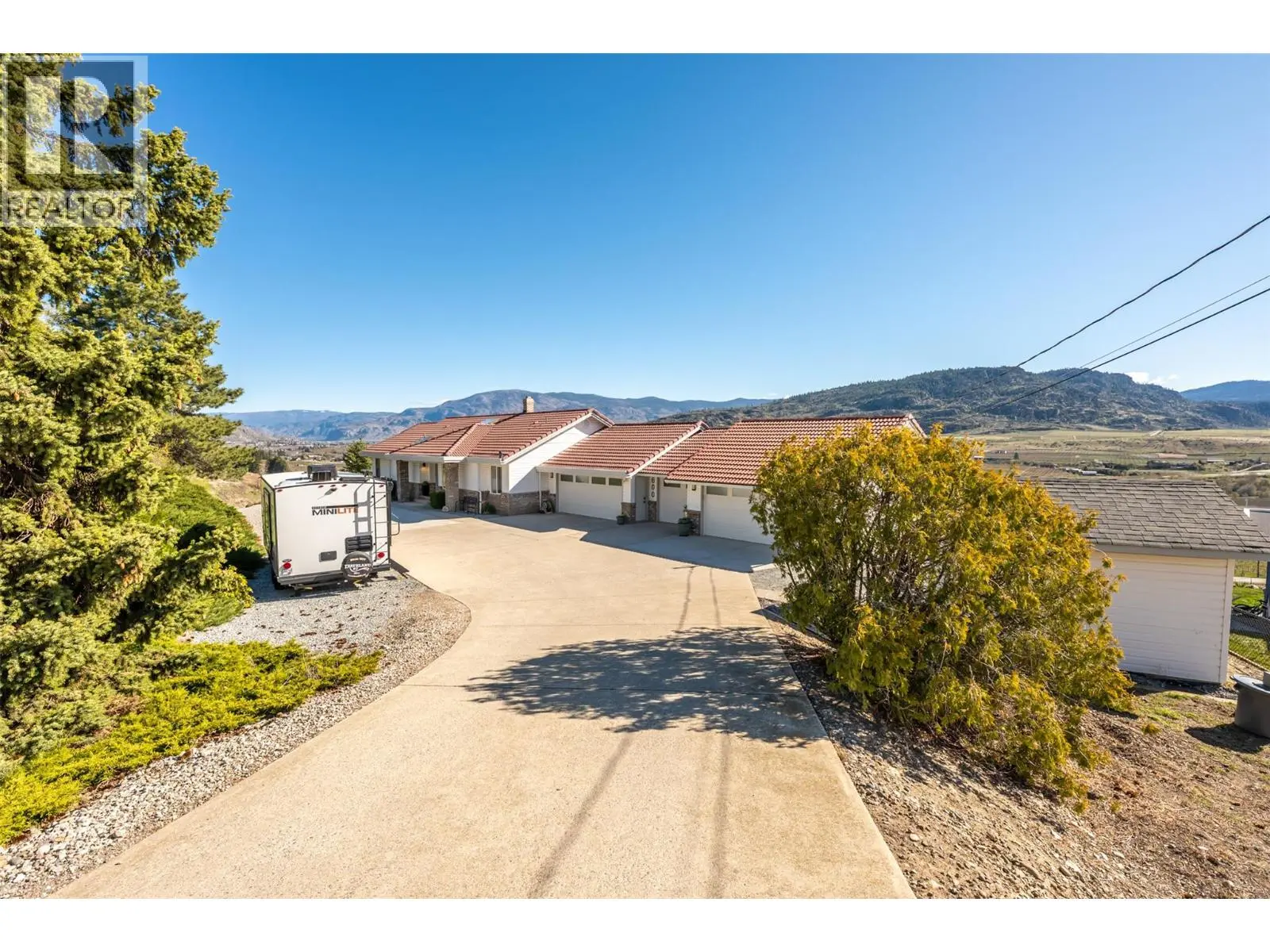 600 Ponderosa Road. Oliver, British Columbia