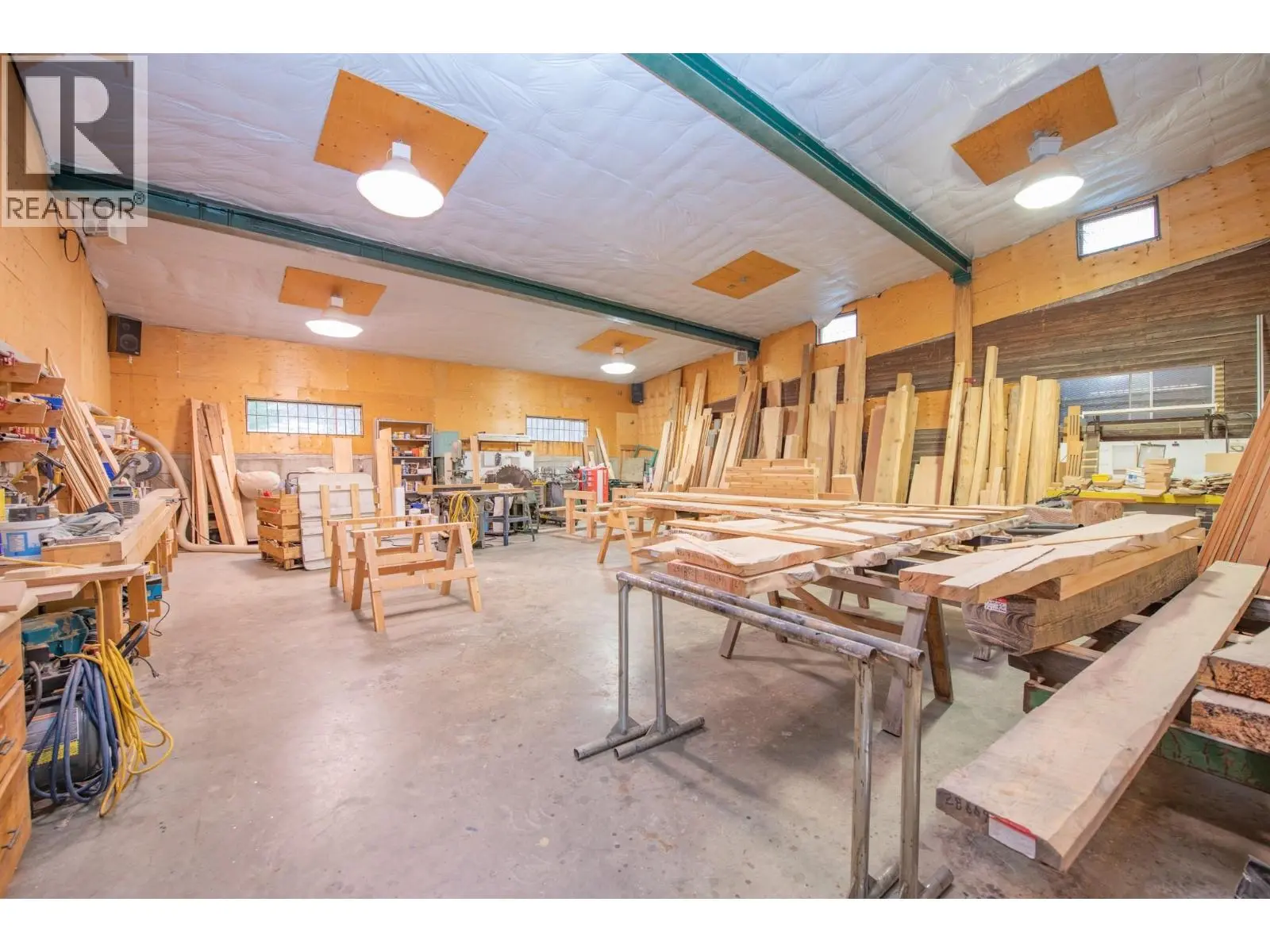 17 Bear Valley Road. Lumby, British Columbia
