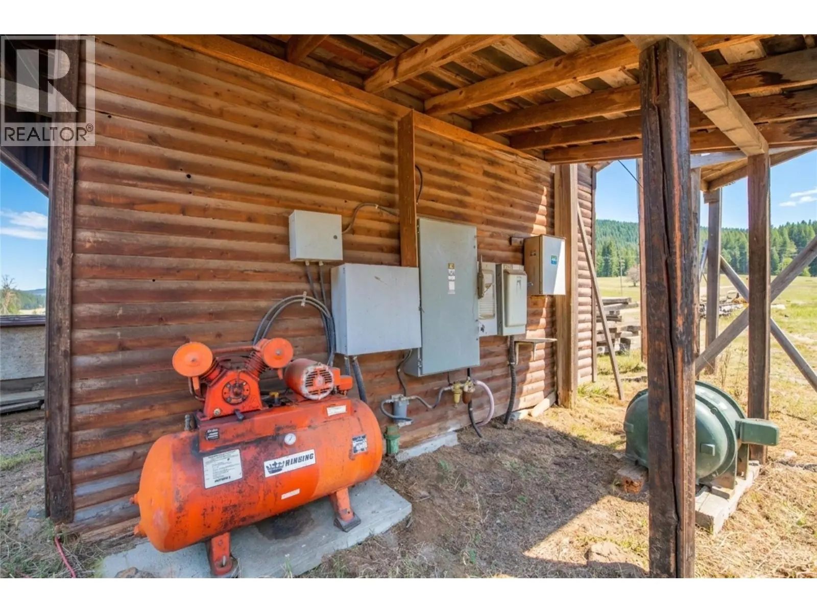 17 Bear Valley Road. Lumby, British Columbia