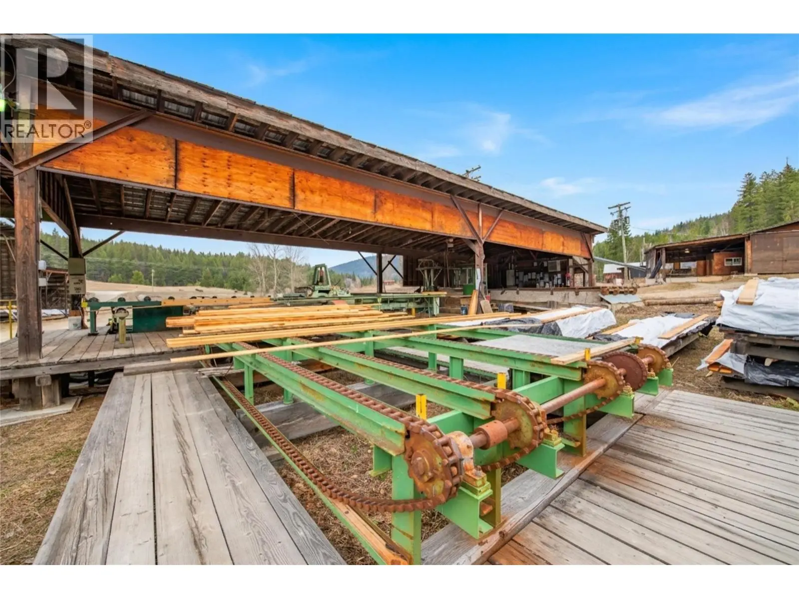 17 Bear Valley Road. Lumby, British Columbia